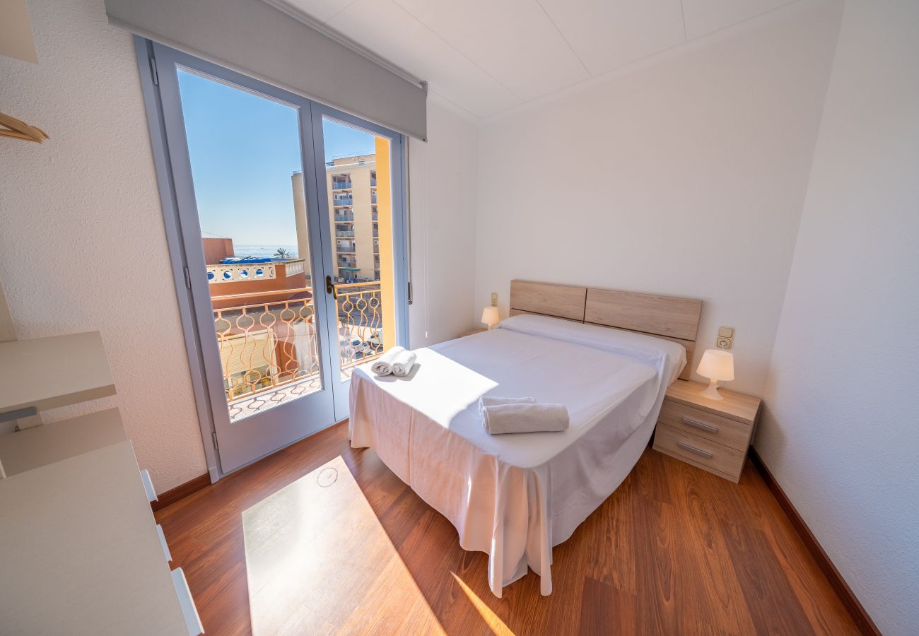 Apartment in Calella - HomeHolidaysRentals Elodie - Costa Barcelona