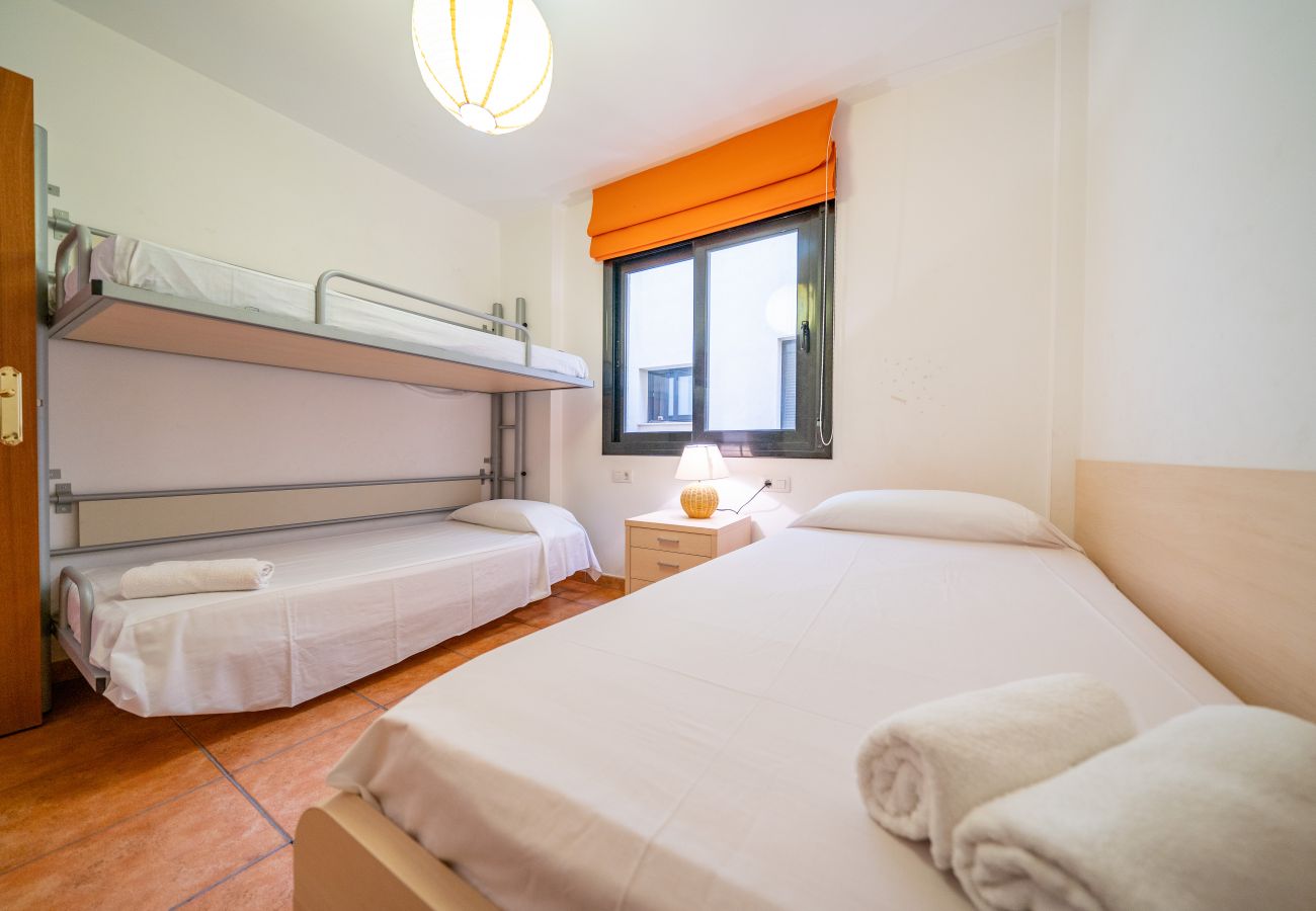 Apartment in Pineda de Mar - HomeHolidaysRentals Adara - Costa Barcelona