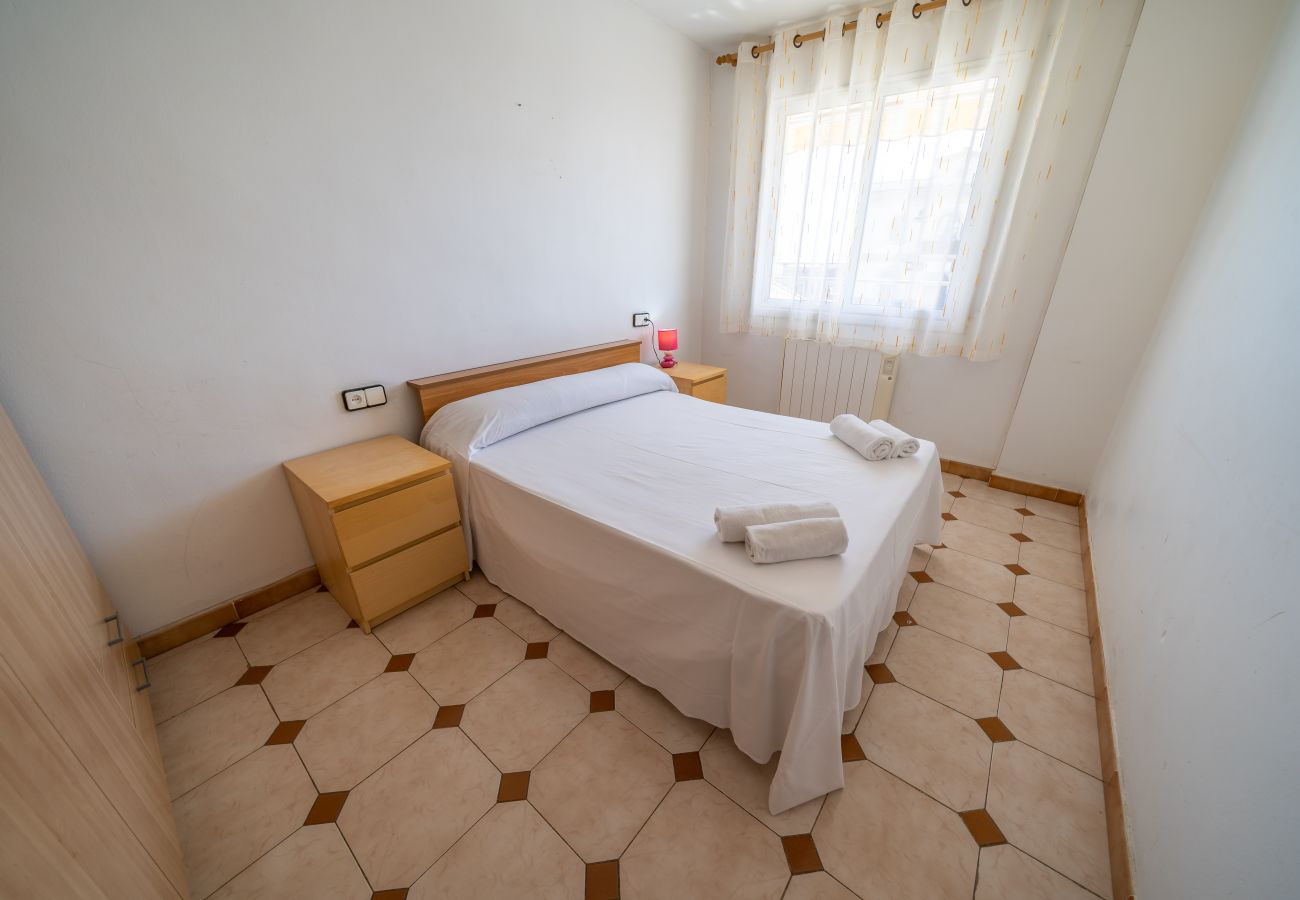 Apartment in Pineda de Mar - HomeHolidaysRentals Destan - Costa Barcelona