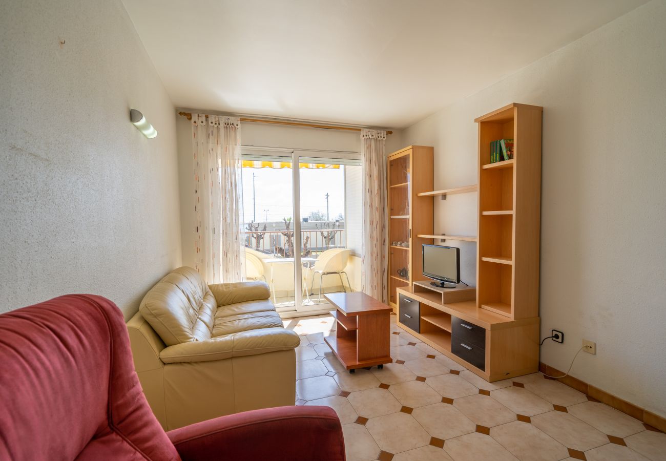 Apartment in Pineda de Mar - HomeHolidaysRentals Destan - Costa Barcelona