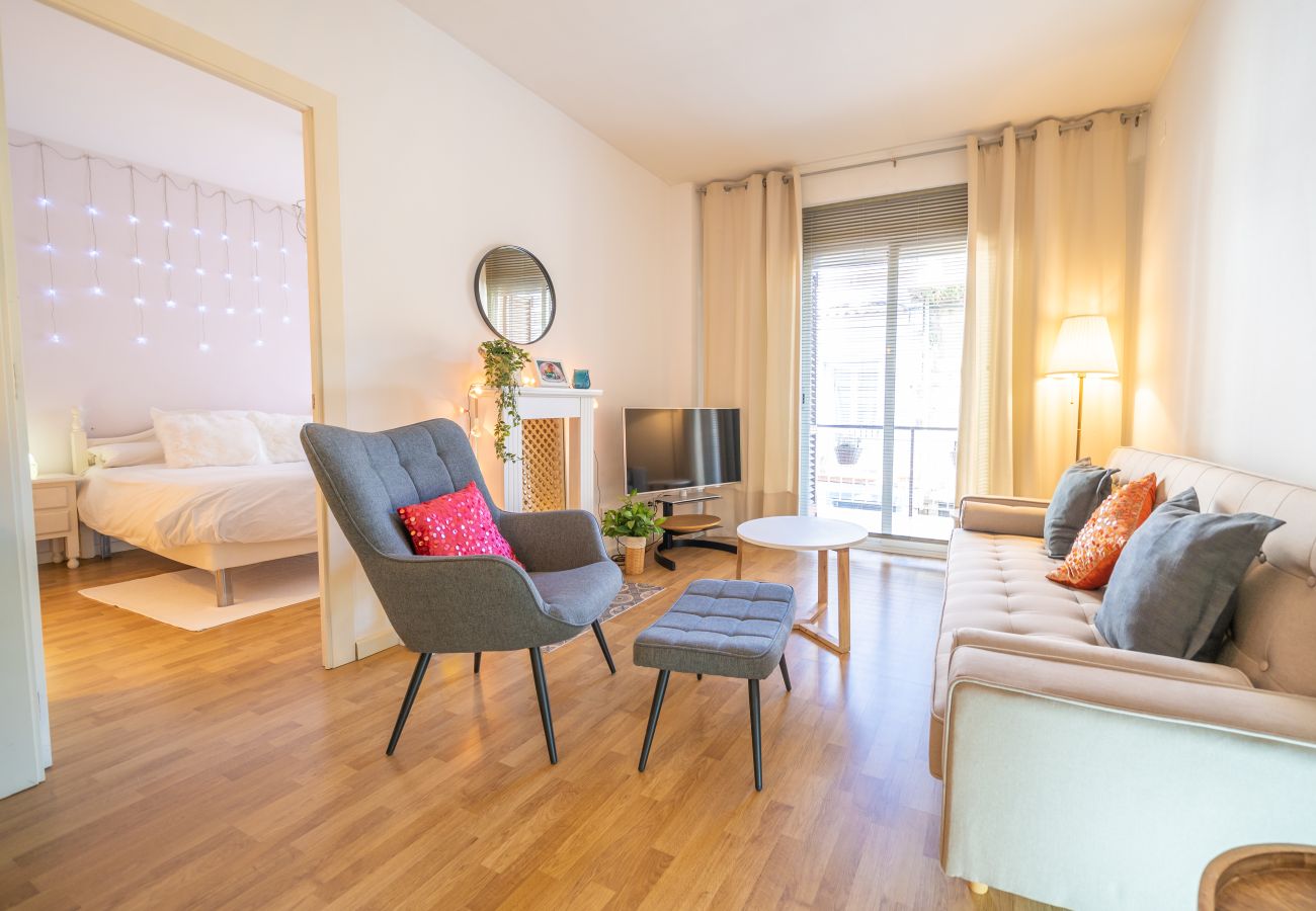 Apartment in Pineda de Mar - HomeHolidaysRentals Plume - Costa Barcelona