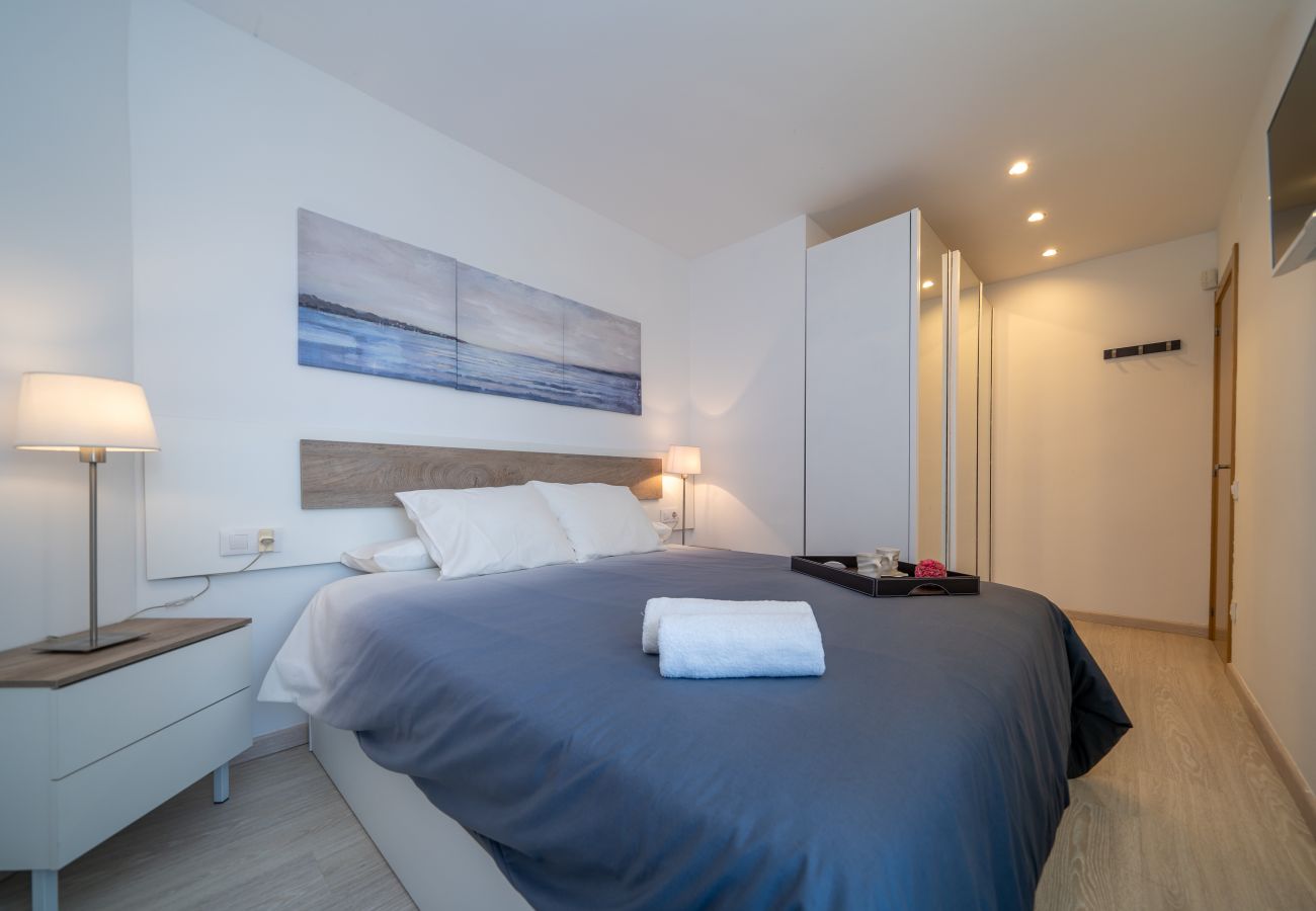 Apartment in Pineda de Mar - HomeHolidaysRentals Bluemar-Costa Barcelona