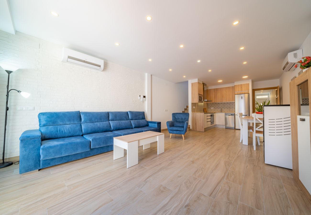 Townhouse in Pineda de Mar - HomeHolidaysRentals Benoit - Costa Barcelona