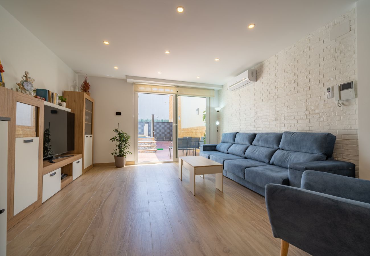Townhouse in Pineda de Mar - HomeHolidaysRentals Benoit - Costa Barcelona