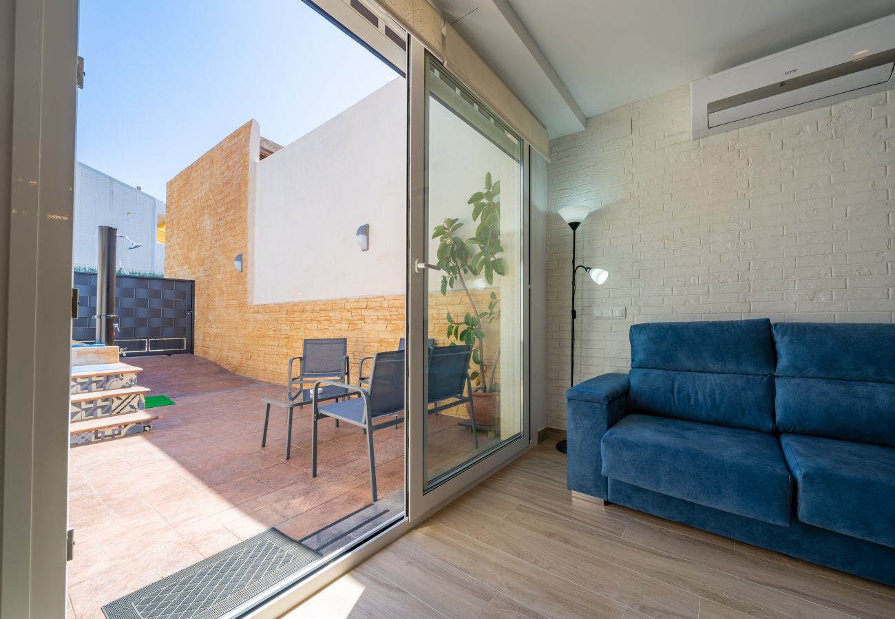 Townhouse in Pineda de Mar - HomeHolidaysRentals Benoit - Costa Barcelona