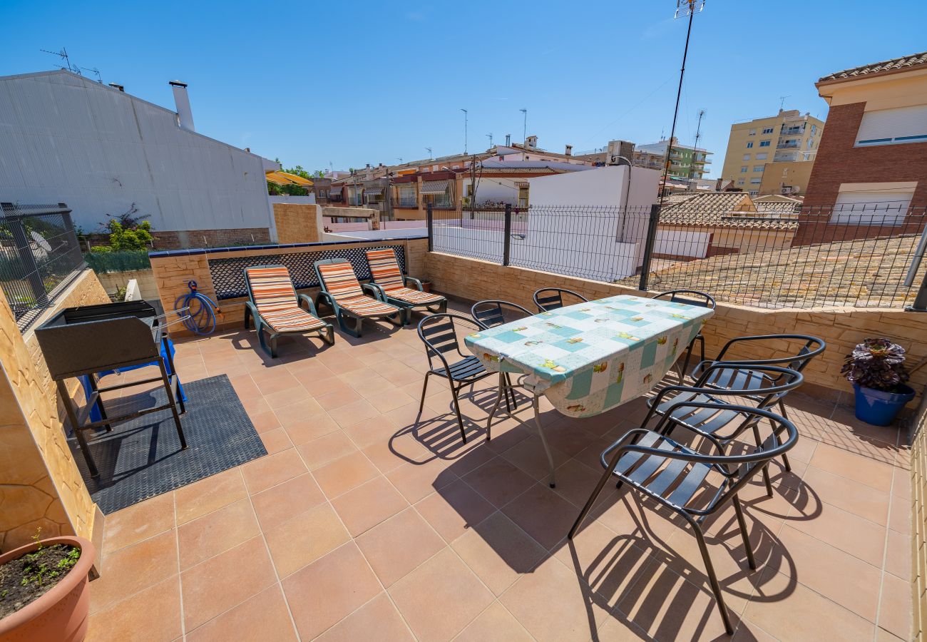 Townhouse in Pineda de Mar - HomeHolidaysRentals Benoit - Costa Barcelona