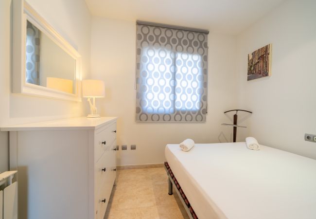 Apartment in Pineda de Mar - HomeHolidaysRentals Blaucel - Costa Barcelona