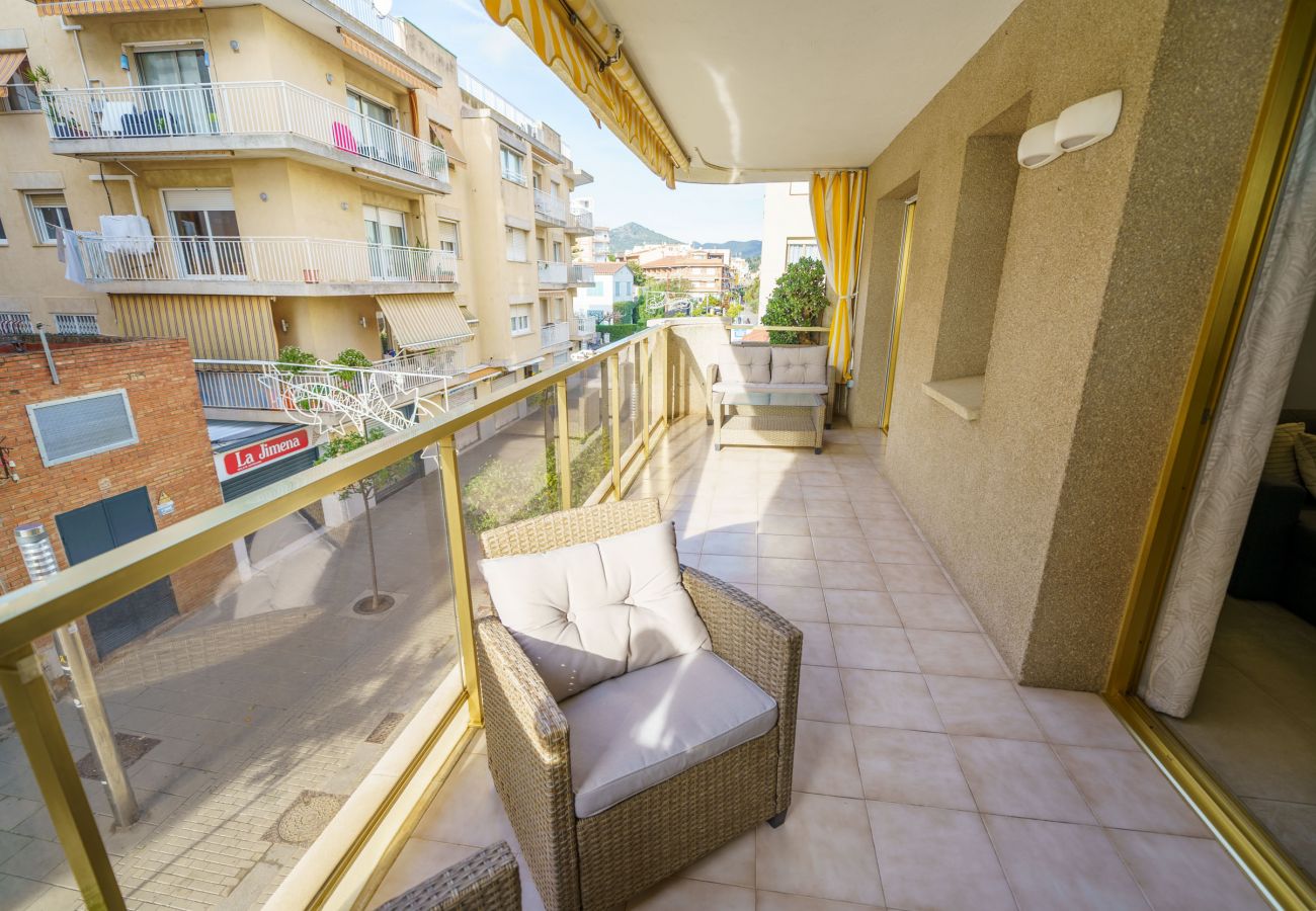 Apartment in Pineda de Mar - HomeHolidaysRentals Liberty - Costa Barcelona