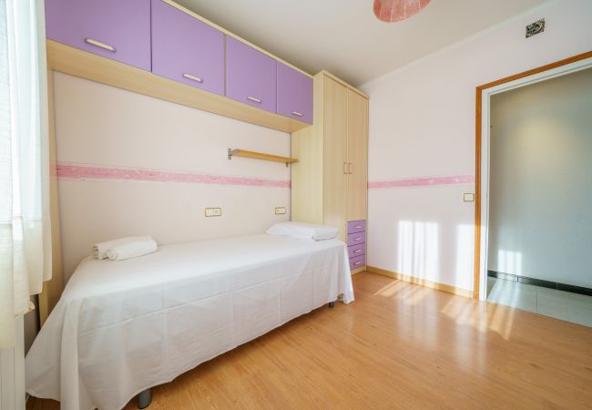 Apartment in Pineda de Mar - HomeHolidaysRentals Snow - Costa Barcelona