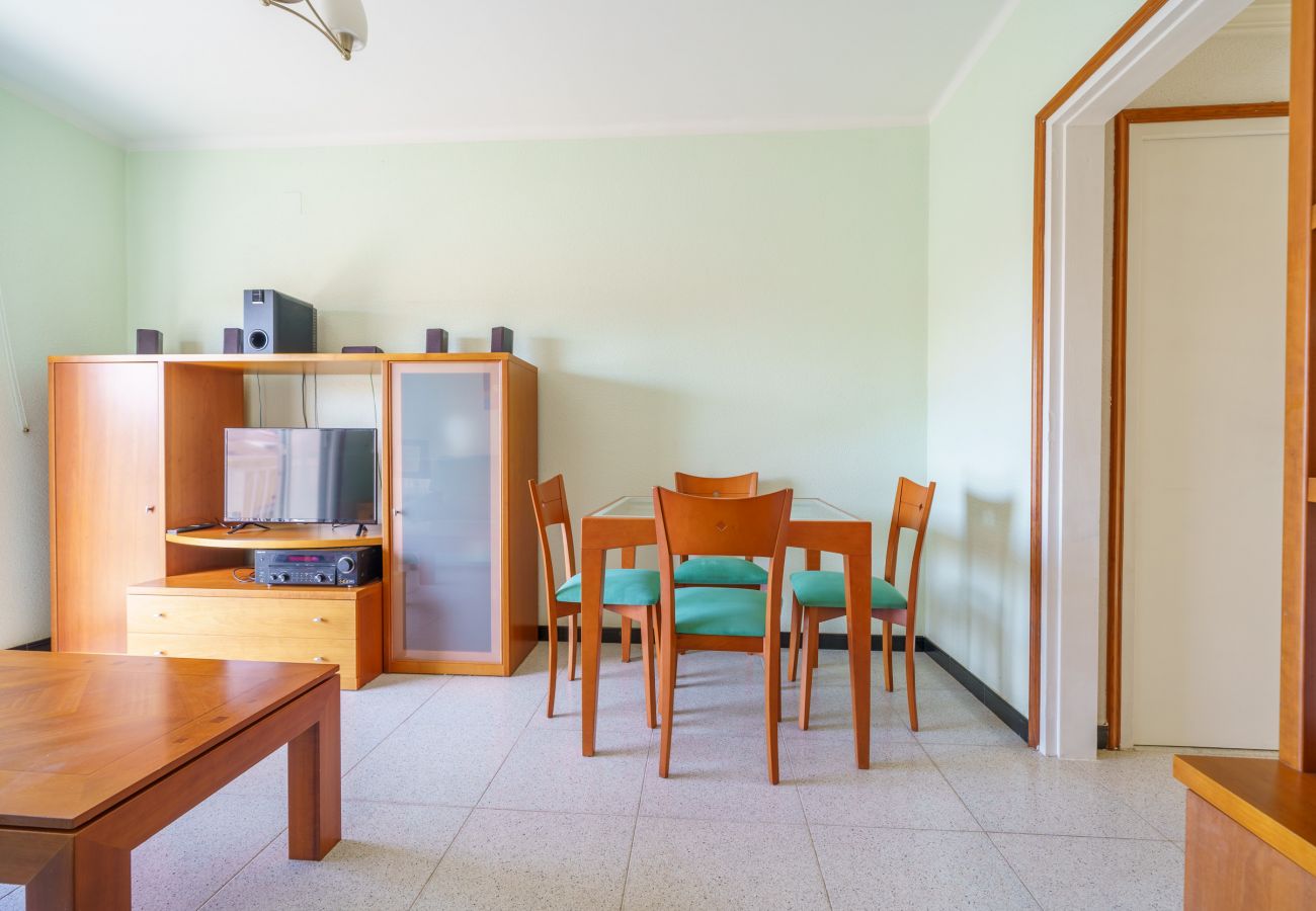 Apartment in Pineda de Mar - HomeHolidaysRentals Snow - Costa Barcelona