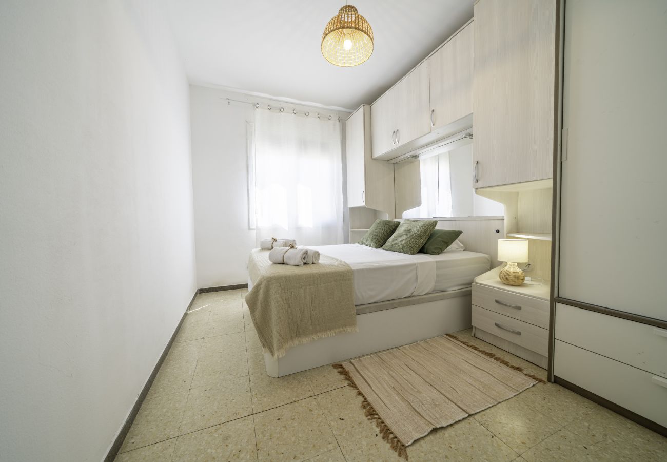 Apartment in Pineda de Mar - HomeHolidaysRentals Elimar - Costa Barcelona