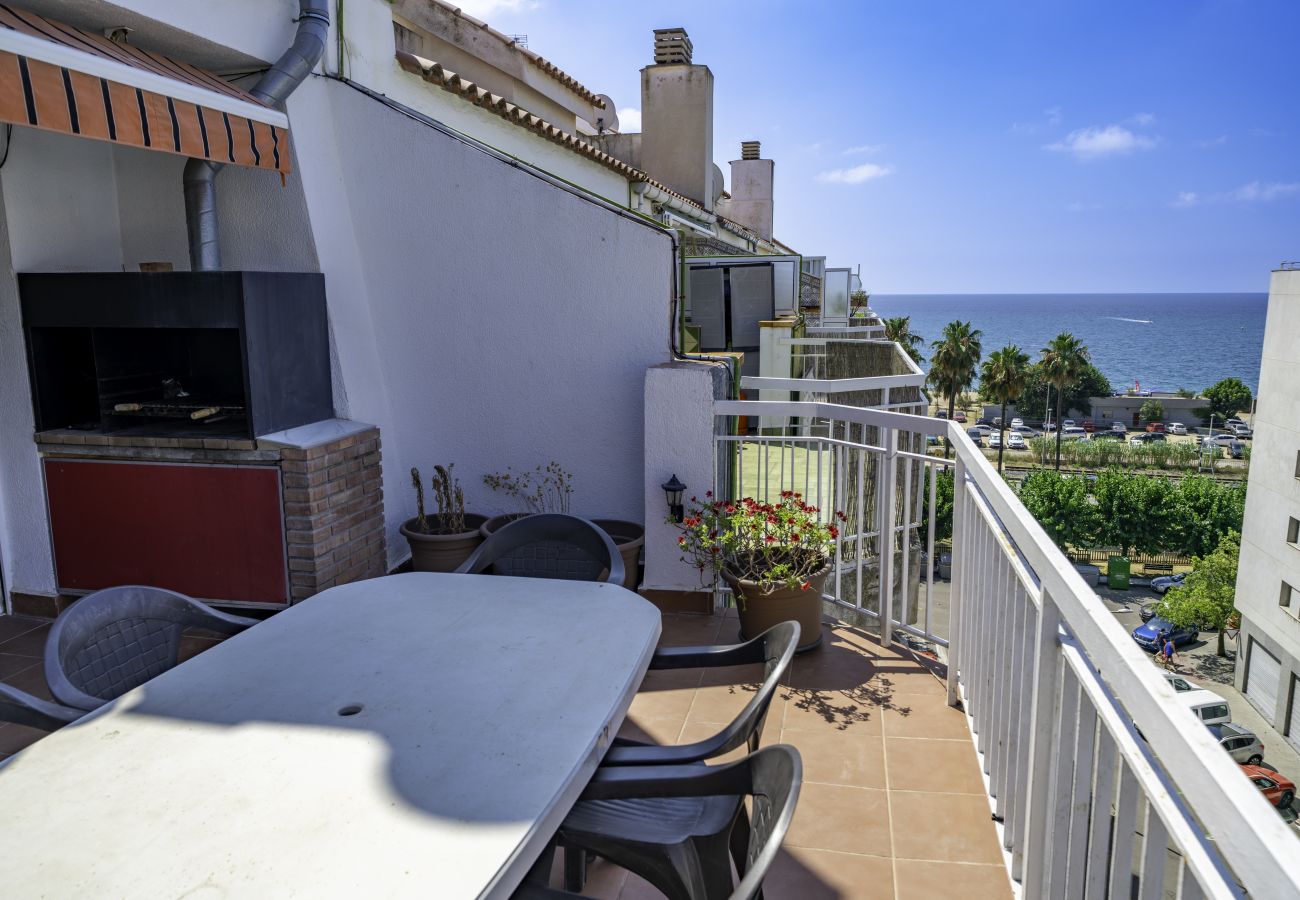 Apartment in Pineda de Mar - HomeHolidaysRentals Elimar - Costa Barcelona