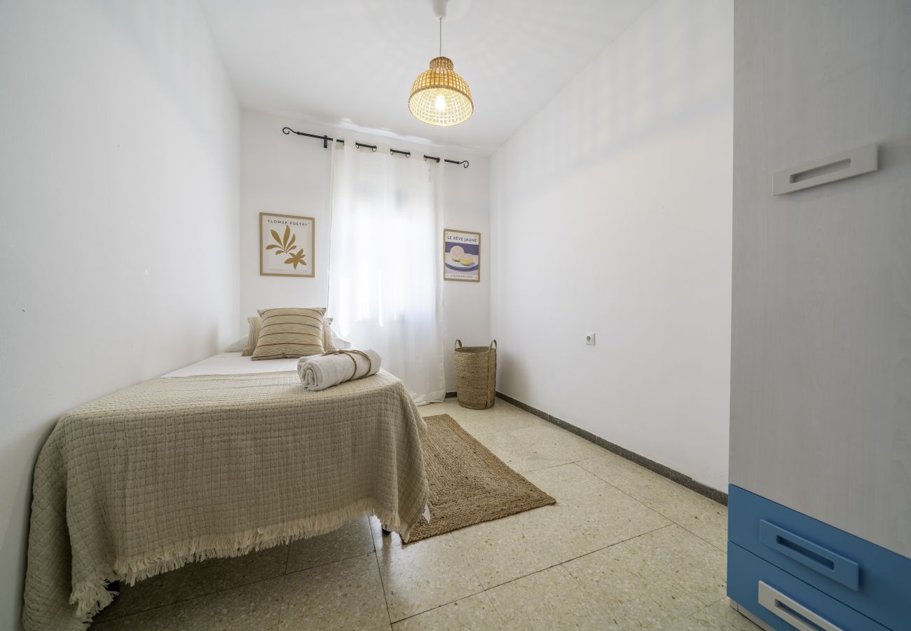 Apartment in Pineda de Mar - HomeHolidaysRentals Elimar - Costa Barcelona