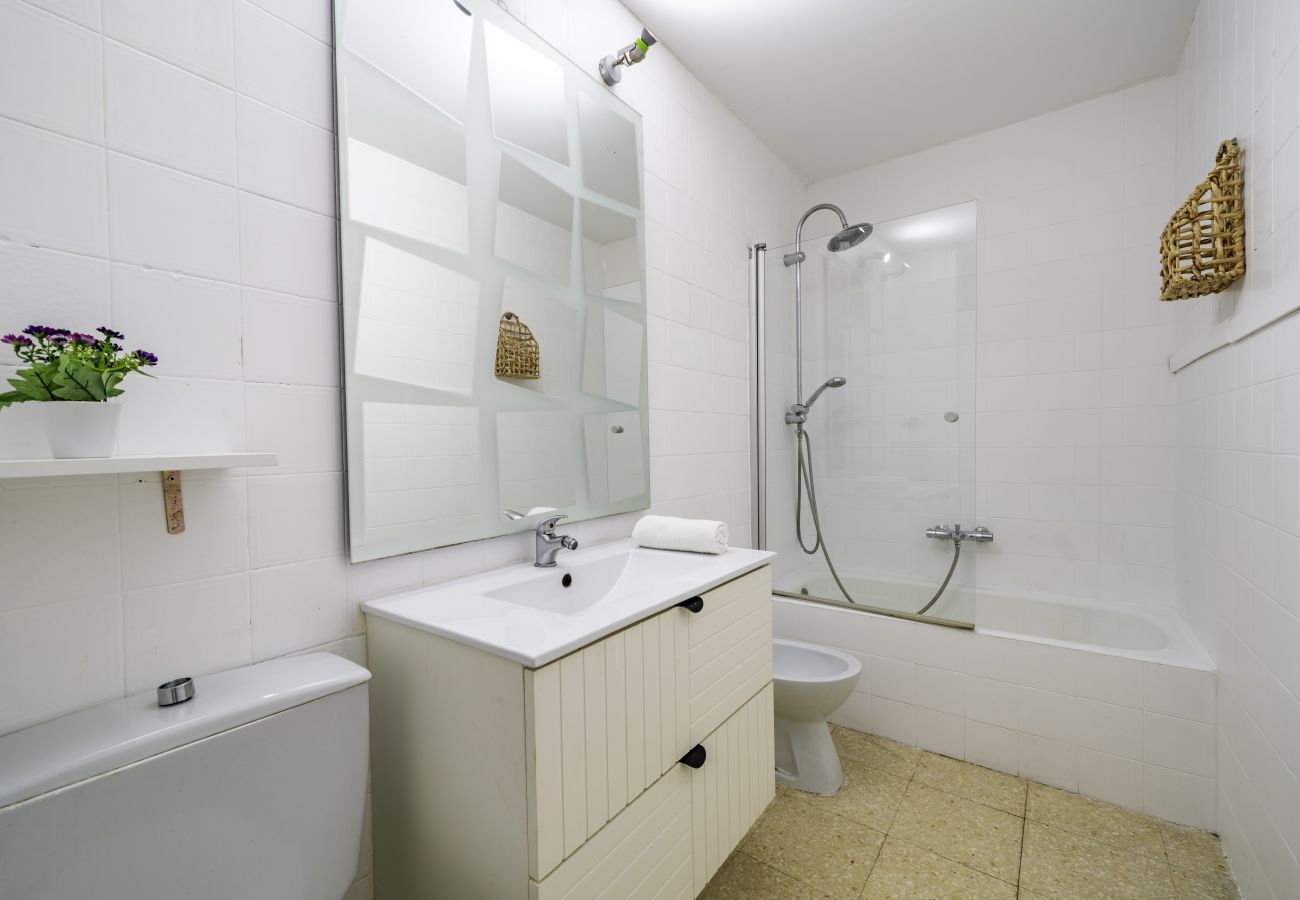 Apartment in Pineda de Mar - HomeHolidaysRentals Elimar - Costa Barcelona