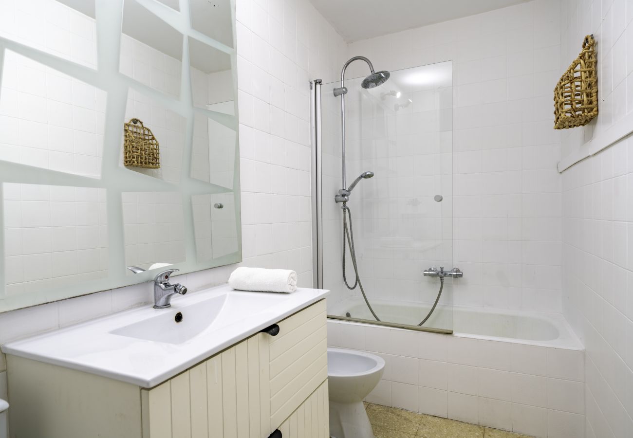 Apartment in Pineda de Mar - HomeHolidaysRentals Elimar - Costa Barcelona