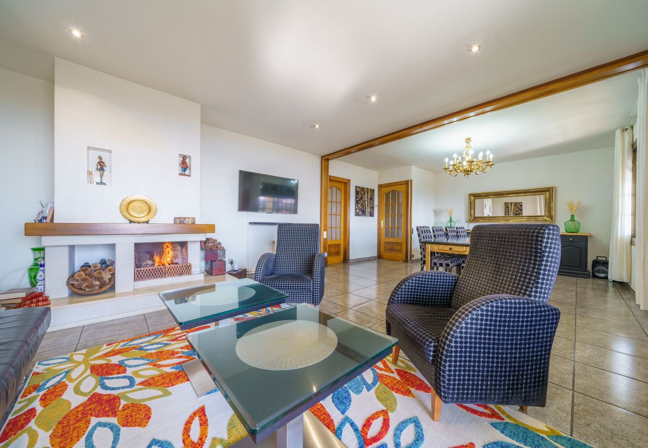 Villa in Santa Susana - HomeHolidaysRentals Bridney - Costa Barcelona