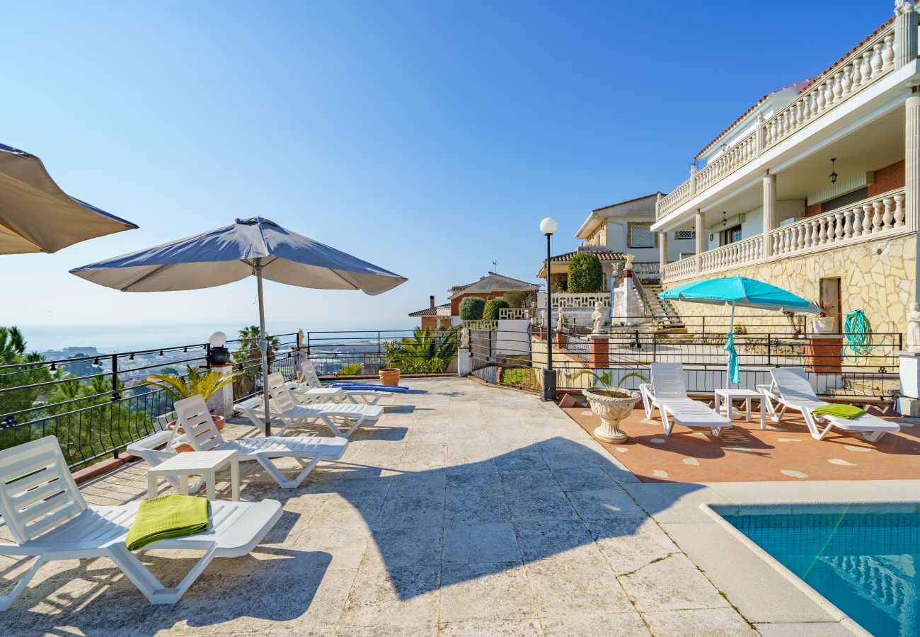 Villa in Santa Susana - HomeHolidaysRentals Bridney - Costa Barcelona