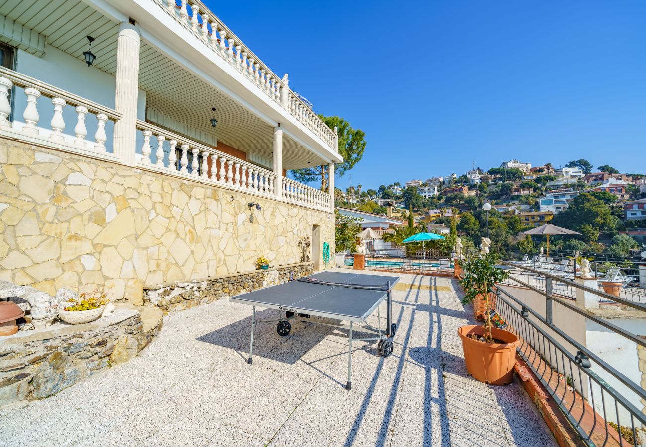 Villa in Santa Susana - HomeHolidaysRentals Bridney - Costa Barcelona