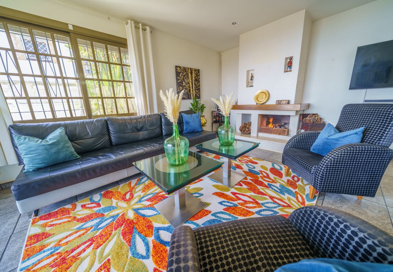 Villa in Santa Susana - HomeHolidaysRentals Bridney - Costa Barcelona