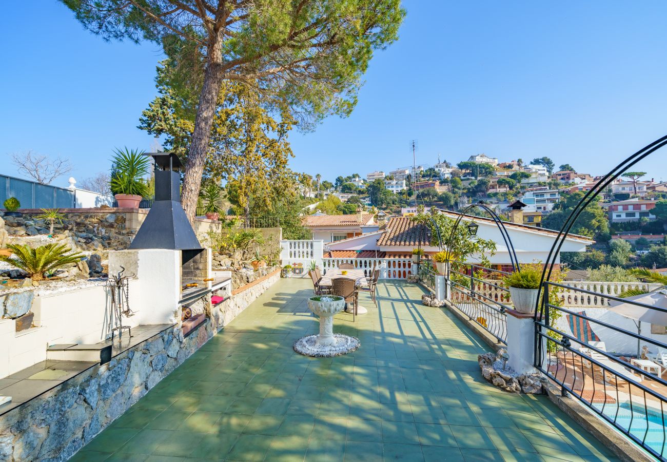 Villa in Santa Susana - HomeHolidaysRentals Bridney - Costa Barcelona