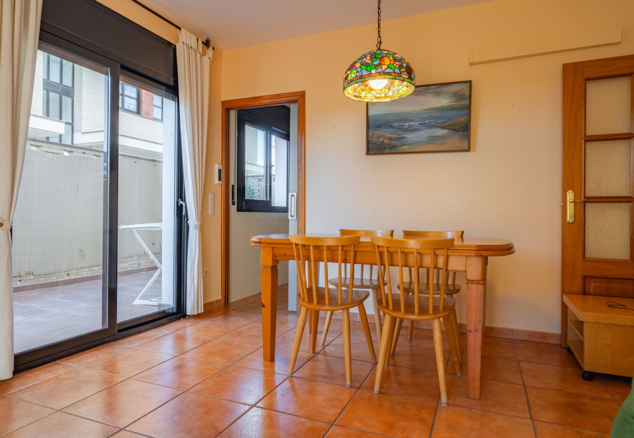 Apartment in Pineda de Mar - HomeHolidaysRentals Fortuny - Costa Barcelona