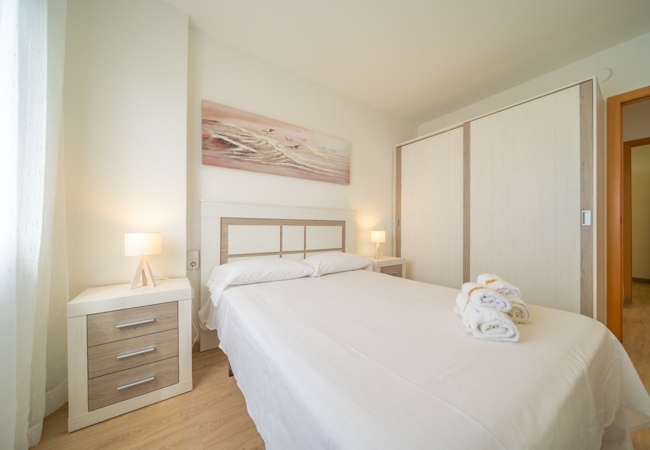 Apartment in Pineda de Mar - HomeHolidaysRentals Estrella - Costa Barcelona