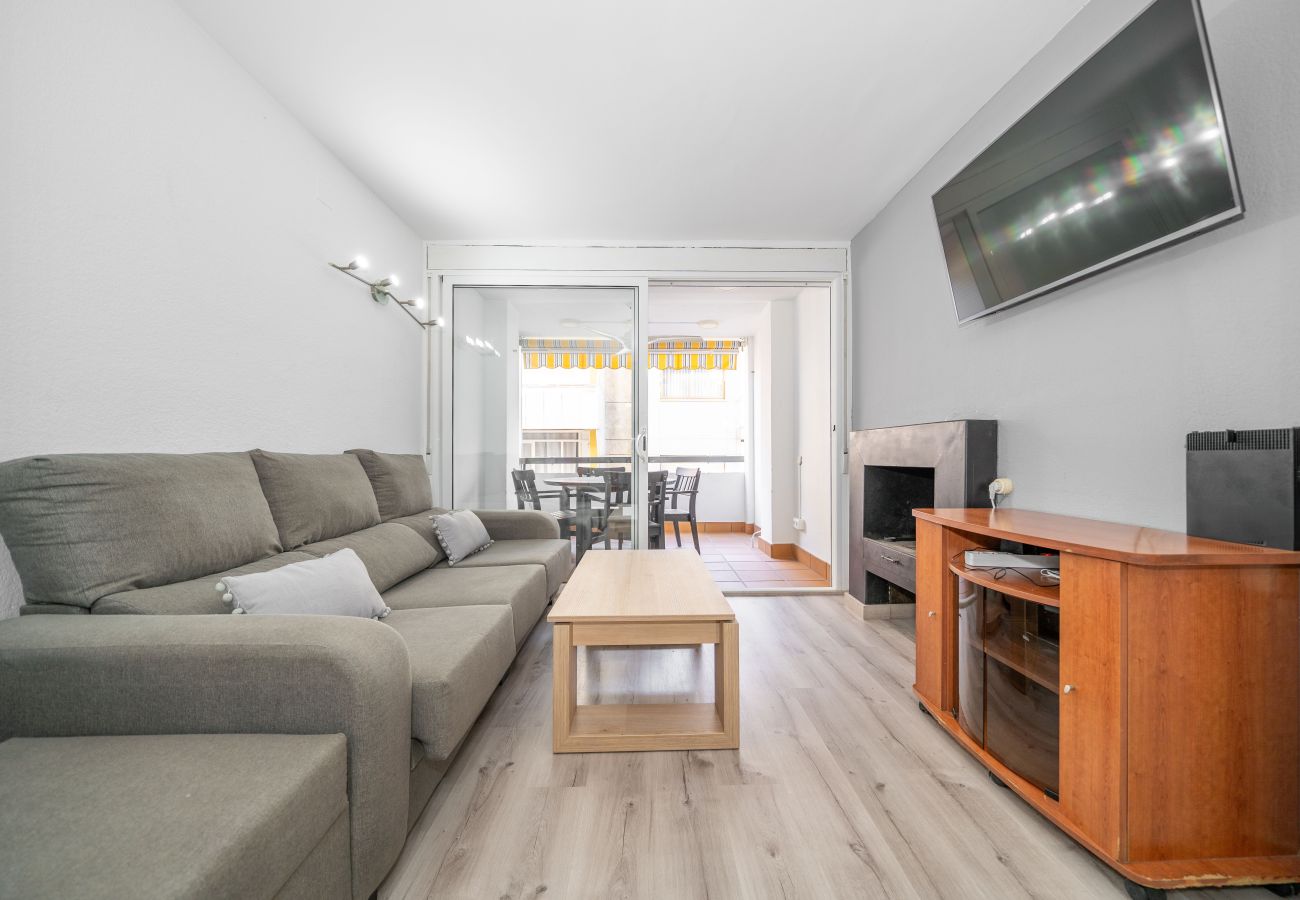 Apartment in Pineda de Mar - HomeHolidaysRentals Deva - Costa Barcelona