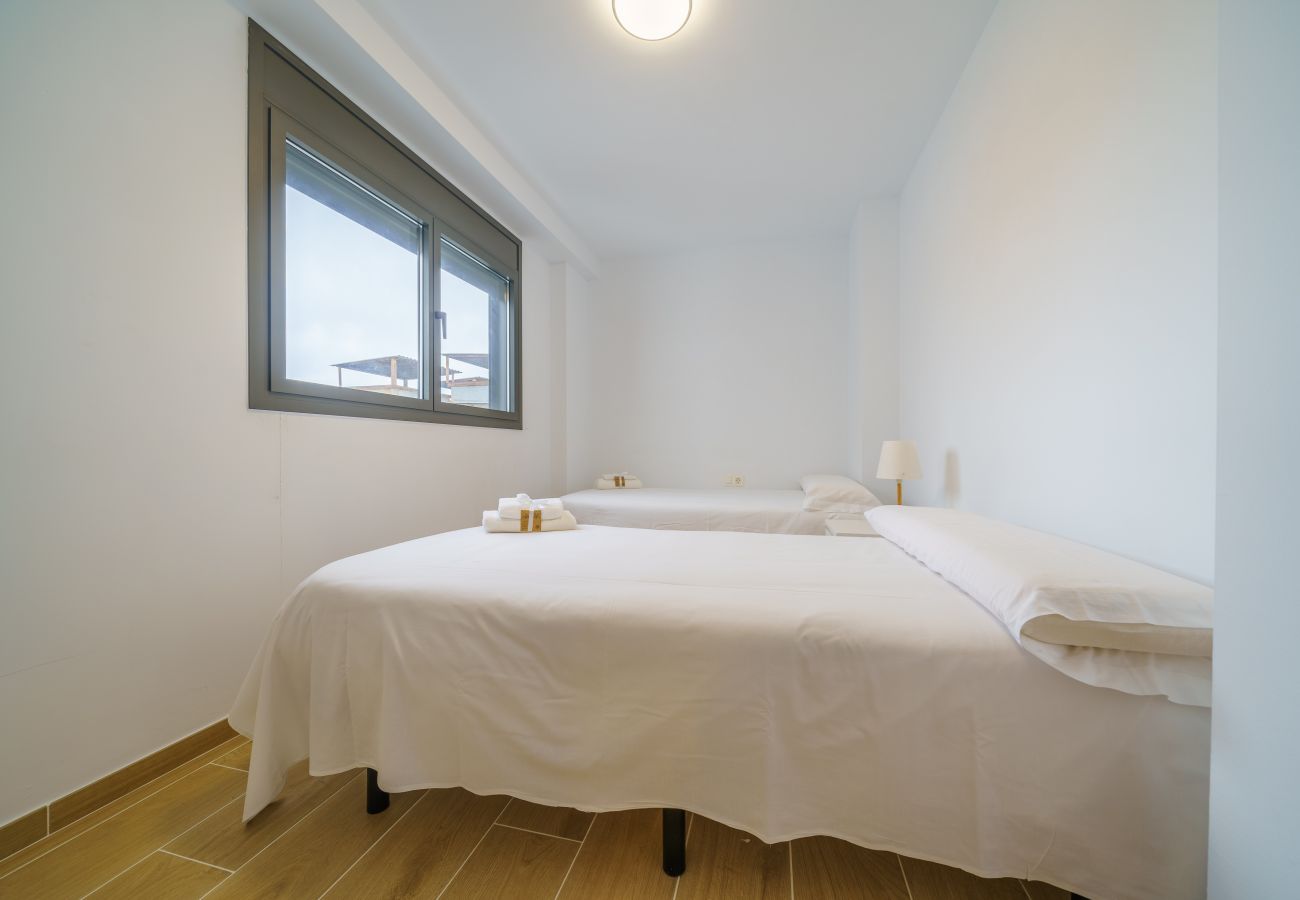 Apartment in Pineda de Mar - HomeHolidaysRentals Zen - Costa Barcelona