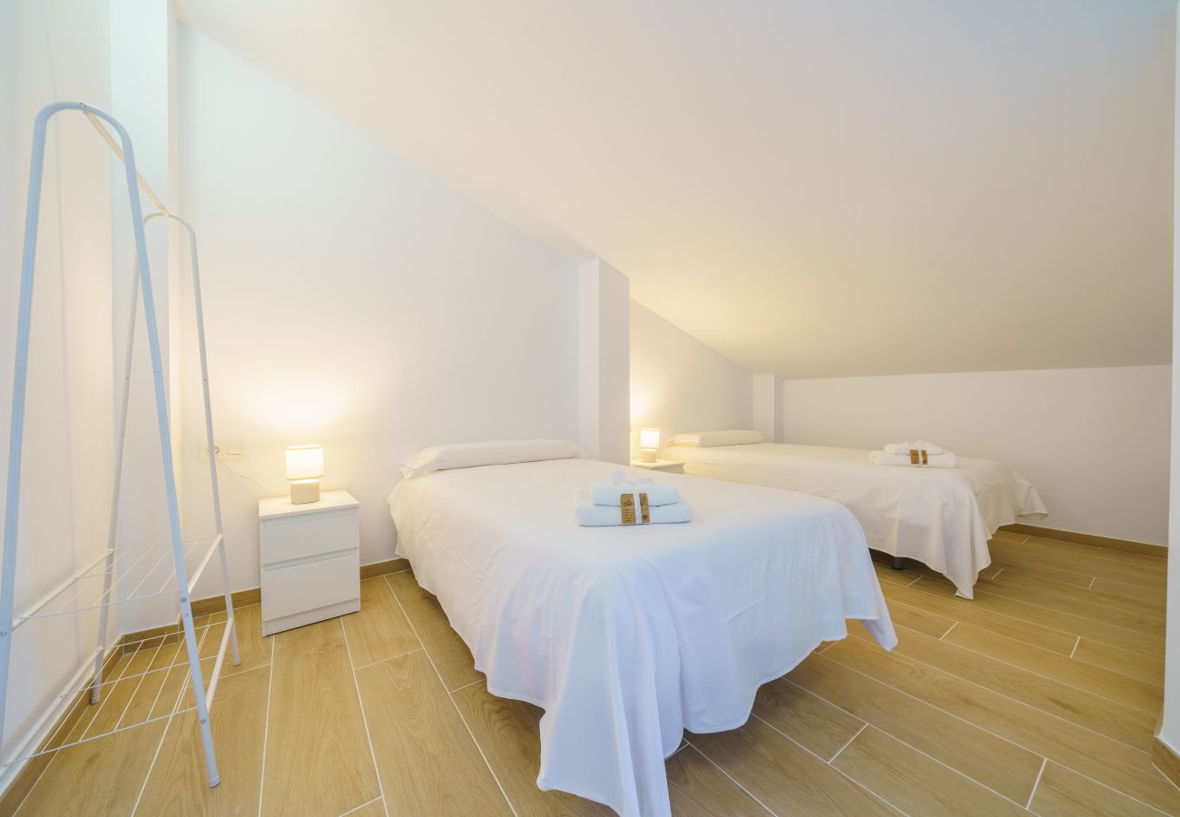 Apartment in Pineda de Mar - HomeHolidaysRentals Zen - Costa Barcelona