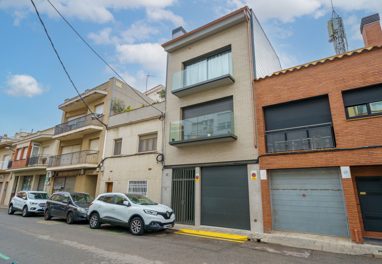 Apartment in Pineda de Mar - HomeHolidaysRentals Zen - Costa Barcelona