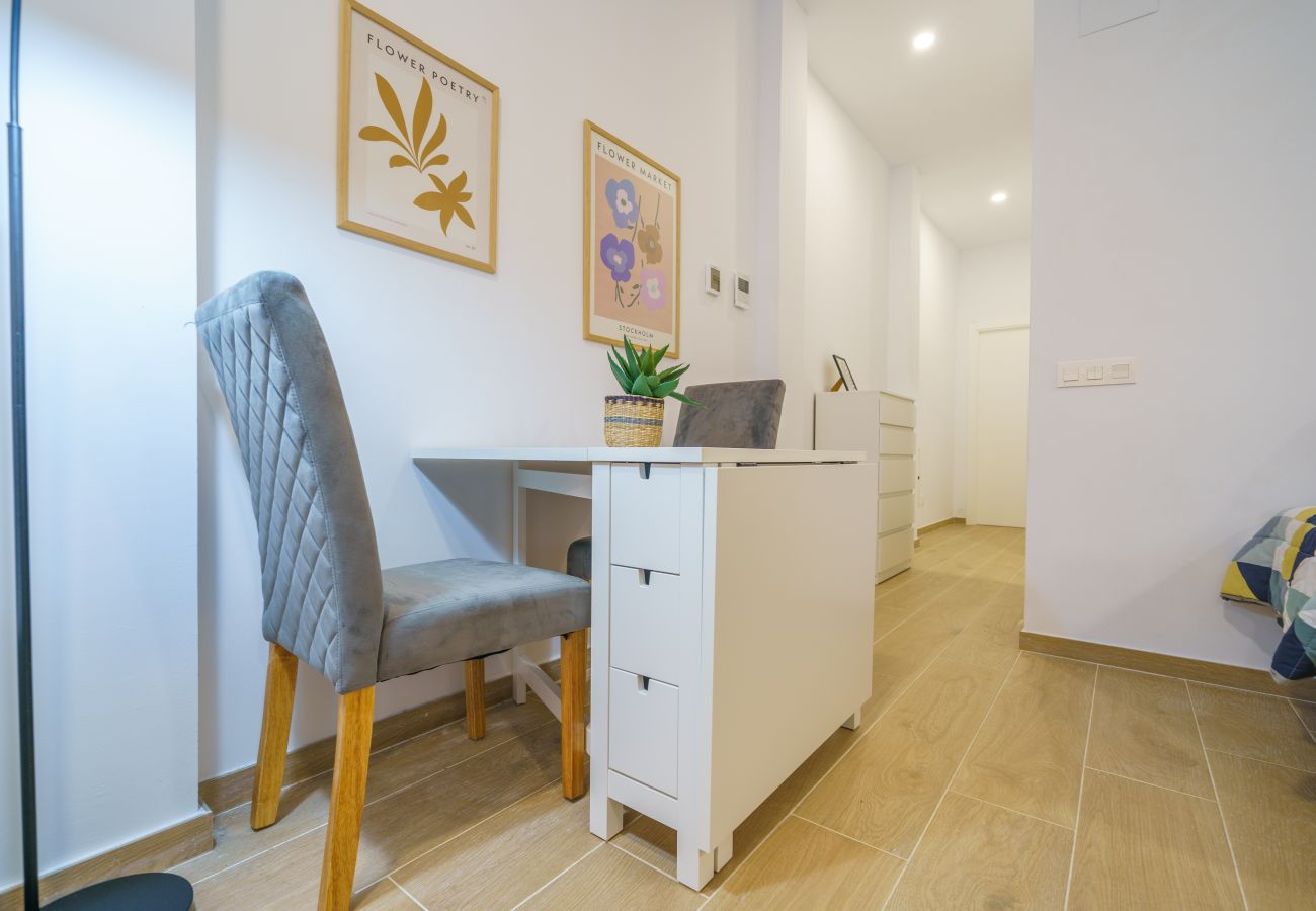 Studio in Pineda de Mar - HomeHolidaysRentals Mana - Costa Barcelona