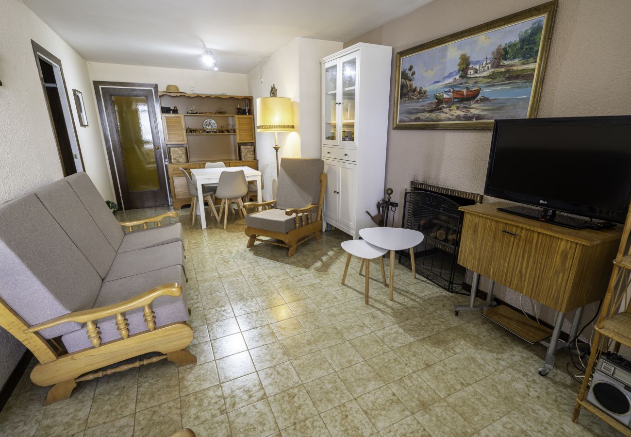 Apartment in Pineda de Mar - HomeHolidaysRentals Singular  - Costa Barcelona