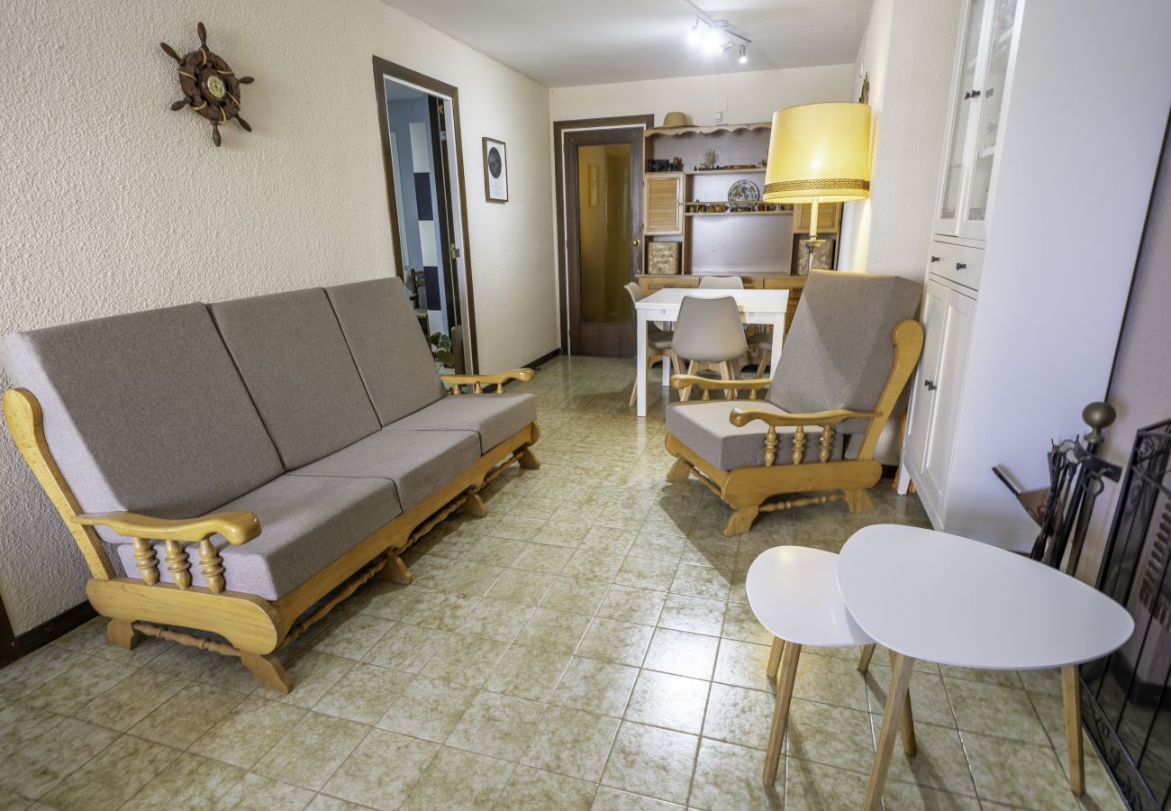 Apartment in Pineda de Mar - HomeHolidaysRentals Singular  - Costa Barcelona