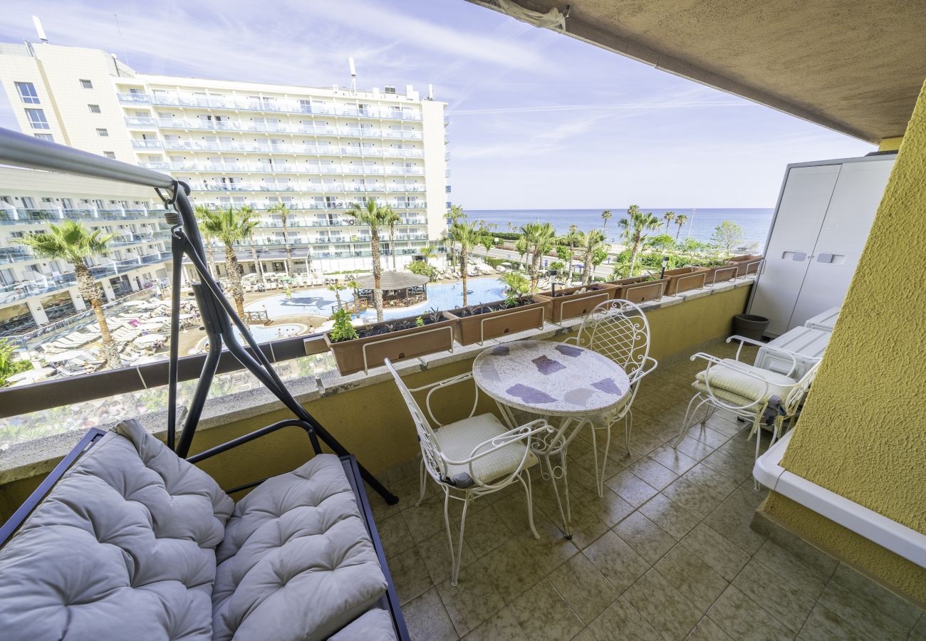 Apartment in Pineda de Mar - HomeHolidaysRentals Singular  - Costa Barcelona