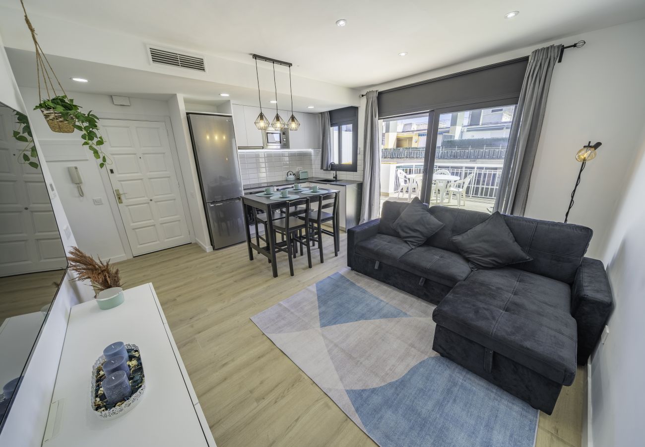 Apartment in Pineda de Mar - HomeHolidaysRentals Kala - Costa Barcelona