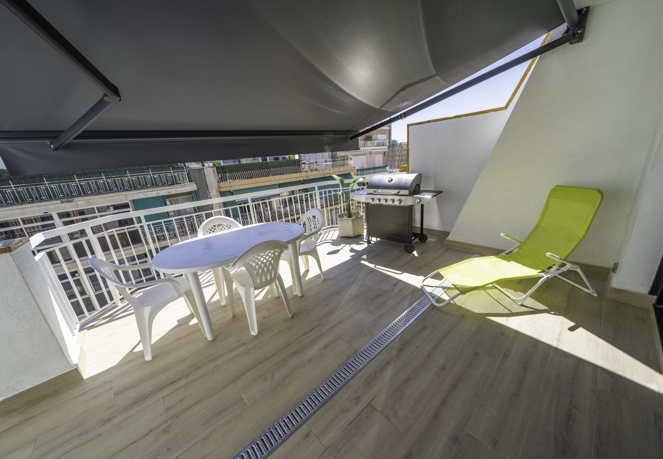 Apartment in Pineda de Mar - HomeHolidaysRentals Kala - Costa Barcelona