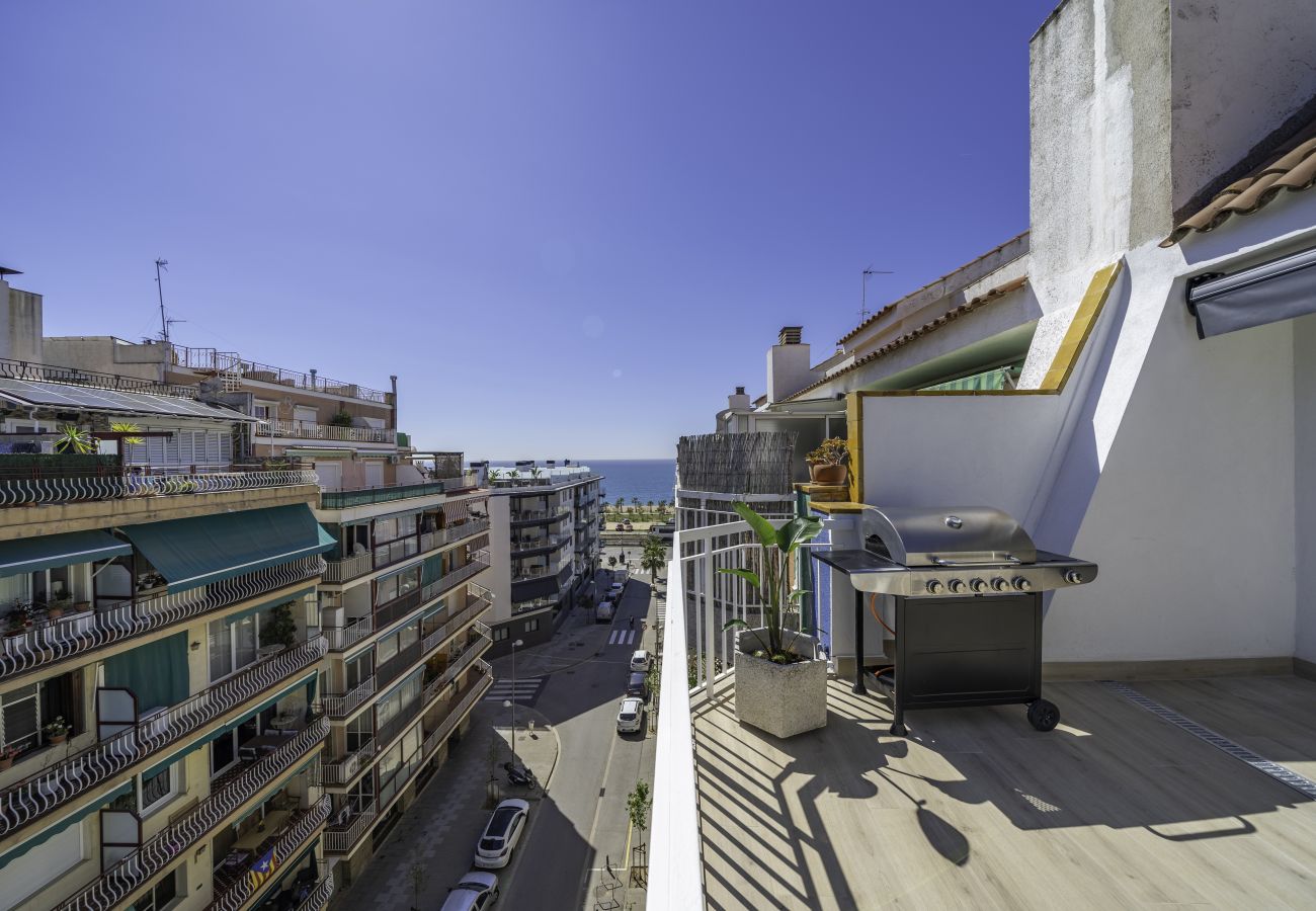 Apartment in Pineda de Mar - HomeHolidaysRentals Kala - Costa Barcelona