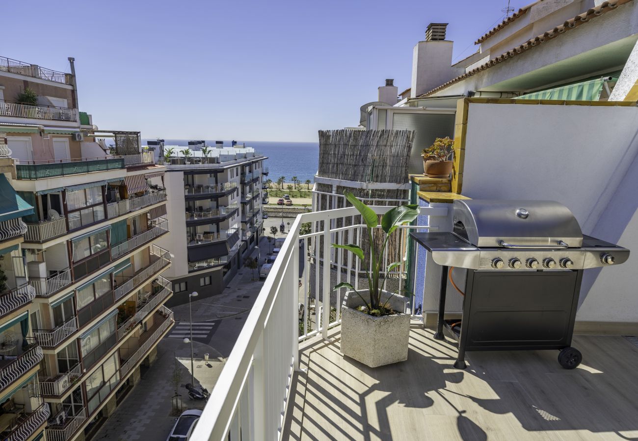 Apartment in Pineda de Mar - HomeHolidaysRentals Kala - Costa Barcelona