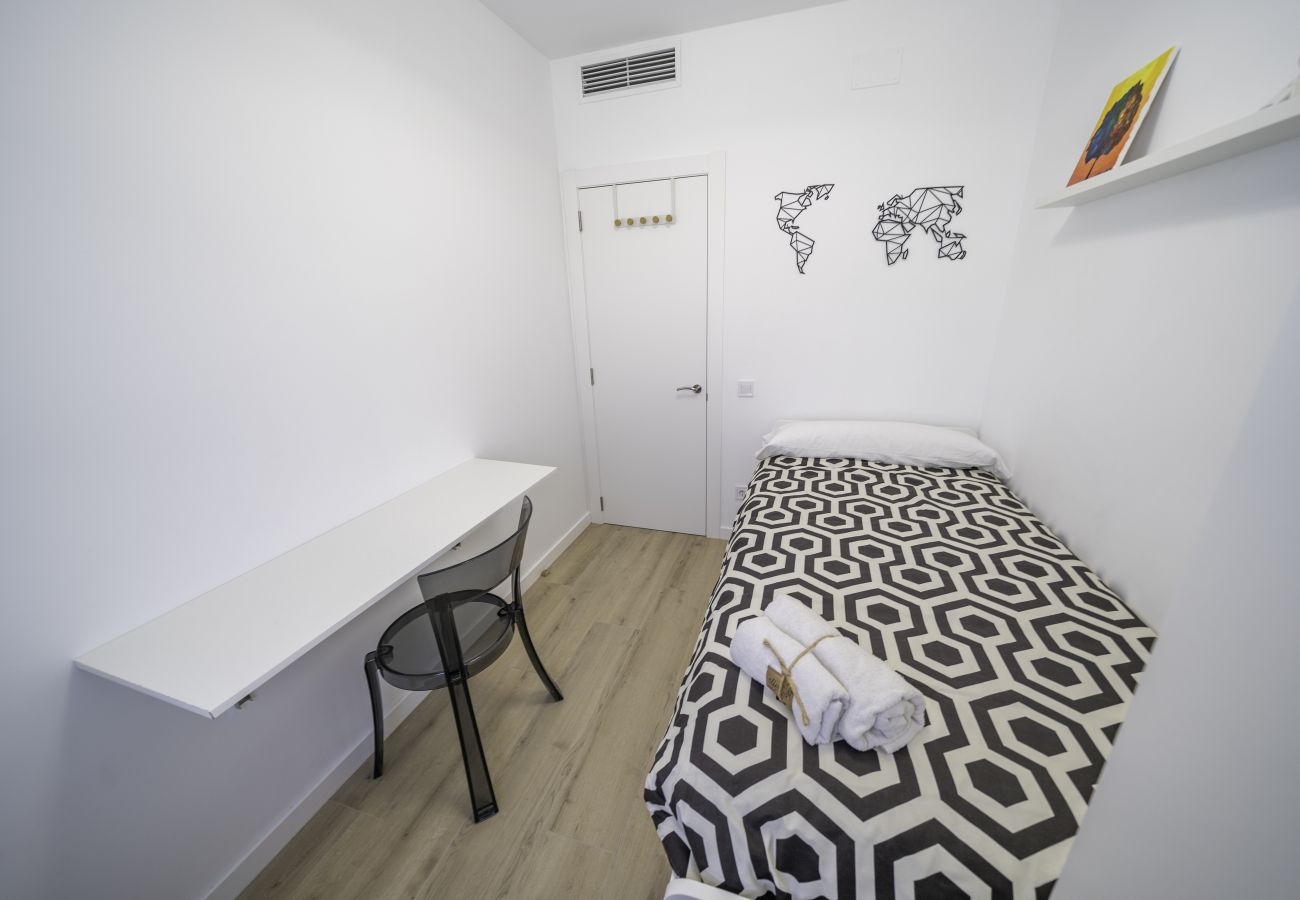 Apartment in Pineda de Mar - HomeHolidaysRentals Kala - Costa Barcelona