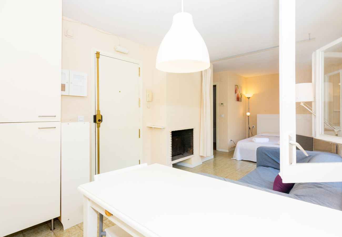 Studio in Pineda de Mar - HomeHolidaysRentals Olimpia - Costa Barcelona
