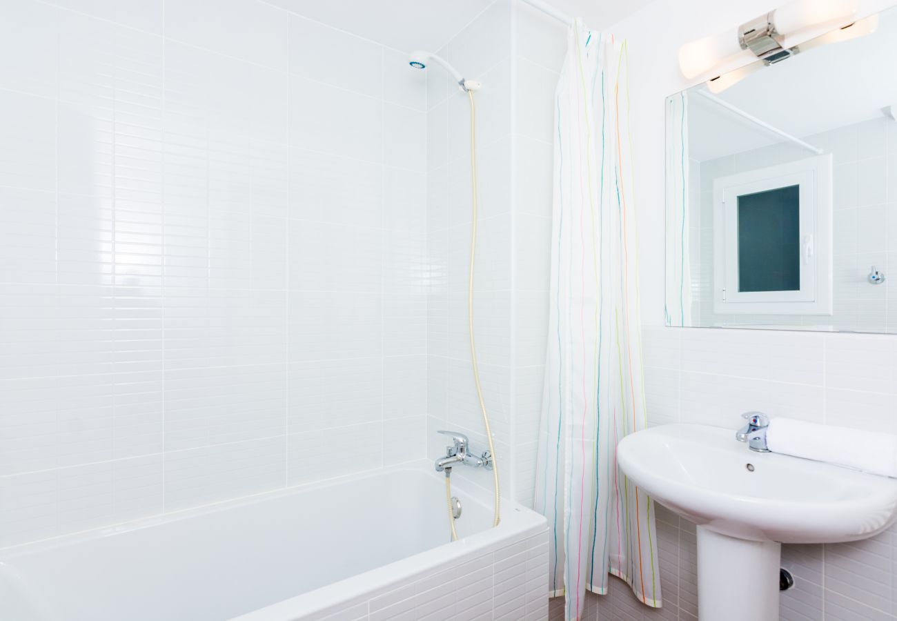 Studio in Pineda de Mar - HomeHolidaysRentals Olimpia - Costa Barcelona