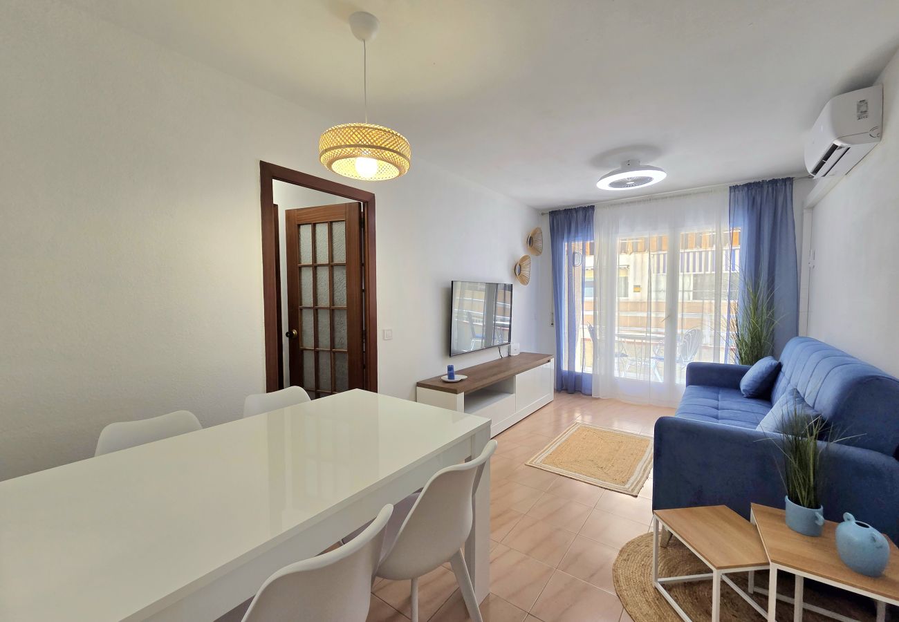 Apartment in Pineda de Mar - HomeHolidaysRentals Luka - Costa Barcelona