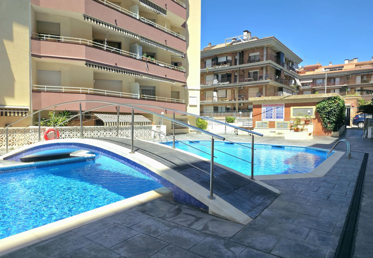 Apartment in Pineda de Mar - HomeHolidaysRentals Luka - Costa Barcelona