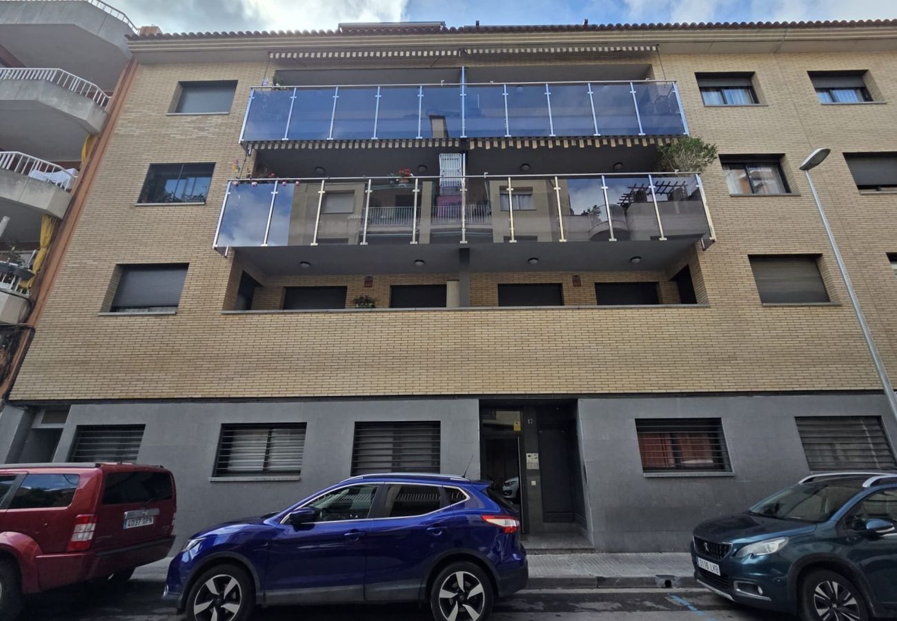Apartment in Pineda de Mar - HomeHolidaysRentals Brisol - Costa Barcelona