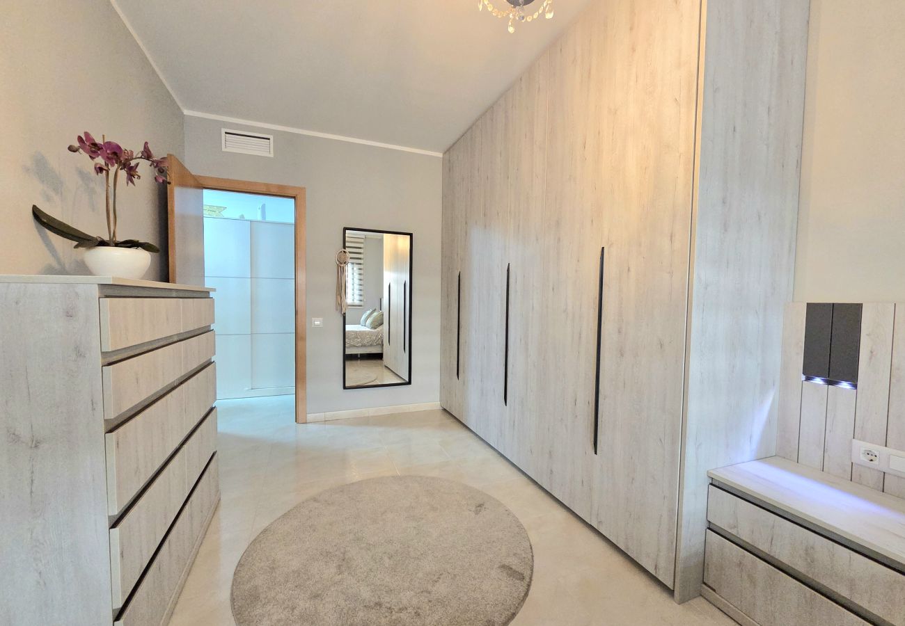 Apartment in Pineda de Mar - HomeHolidaysRentals Brisol - Costa Barcelona